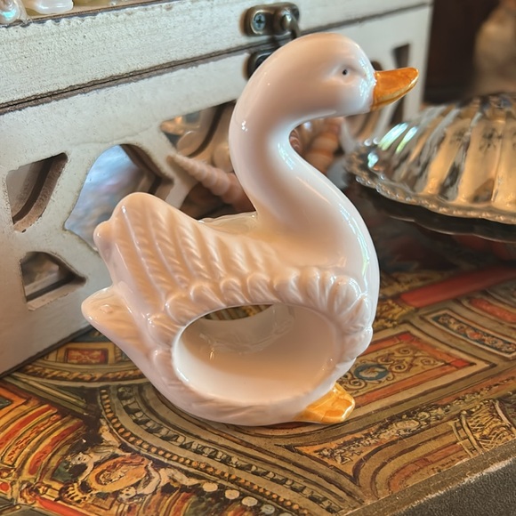 Vintage Ceramic Duck Goose Napkin Rings - Picture 2 of 6